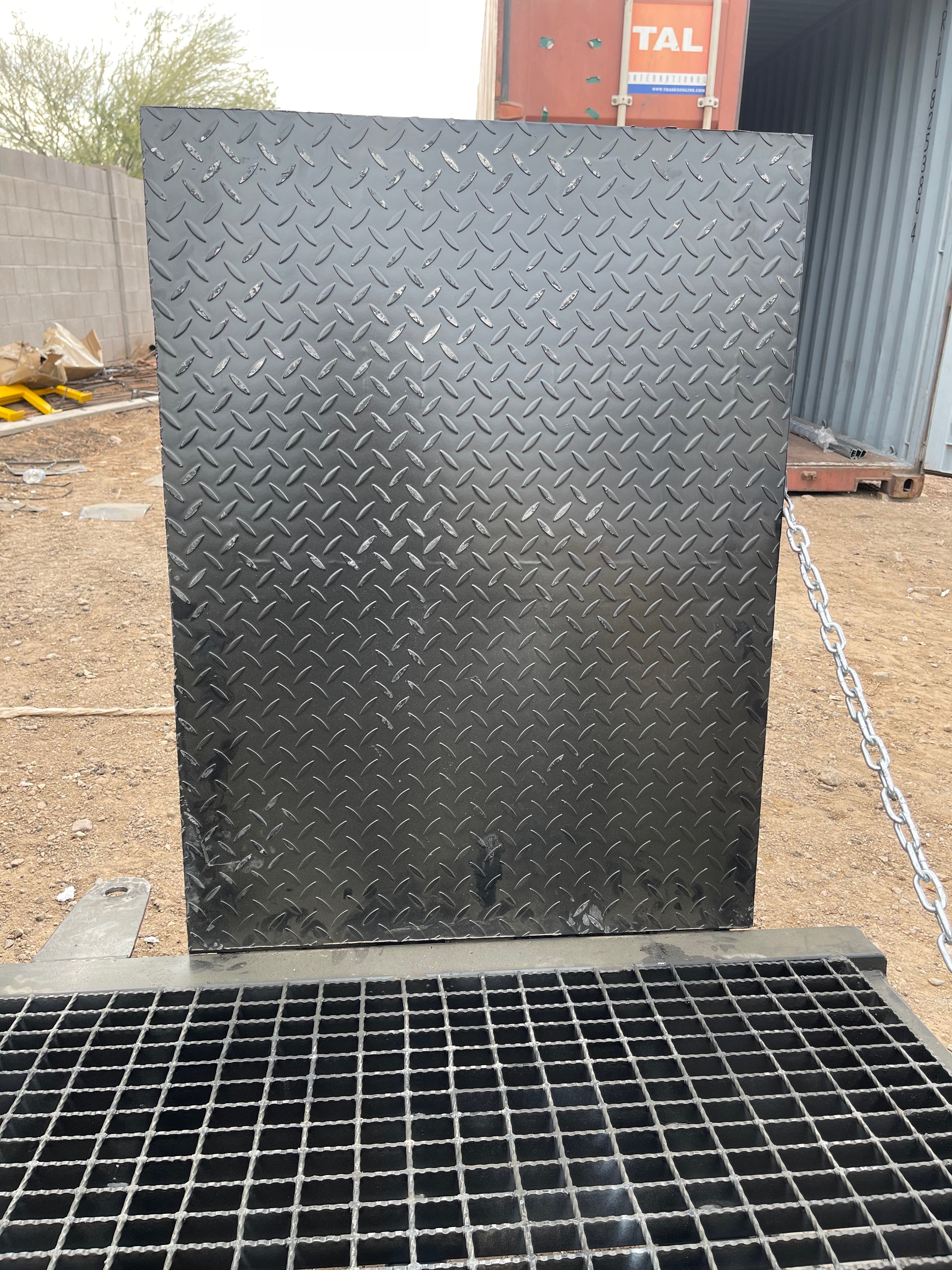 Portable Yard Ramp – 20,000 lb Forklift Loading Dock-Trilar Industrial